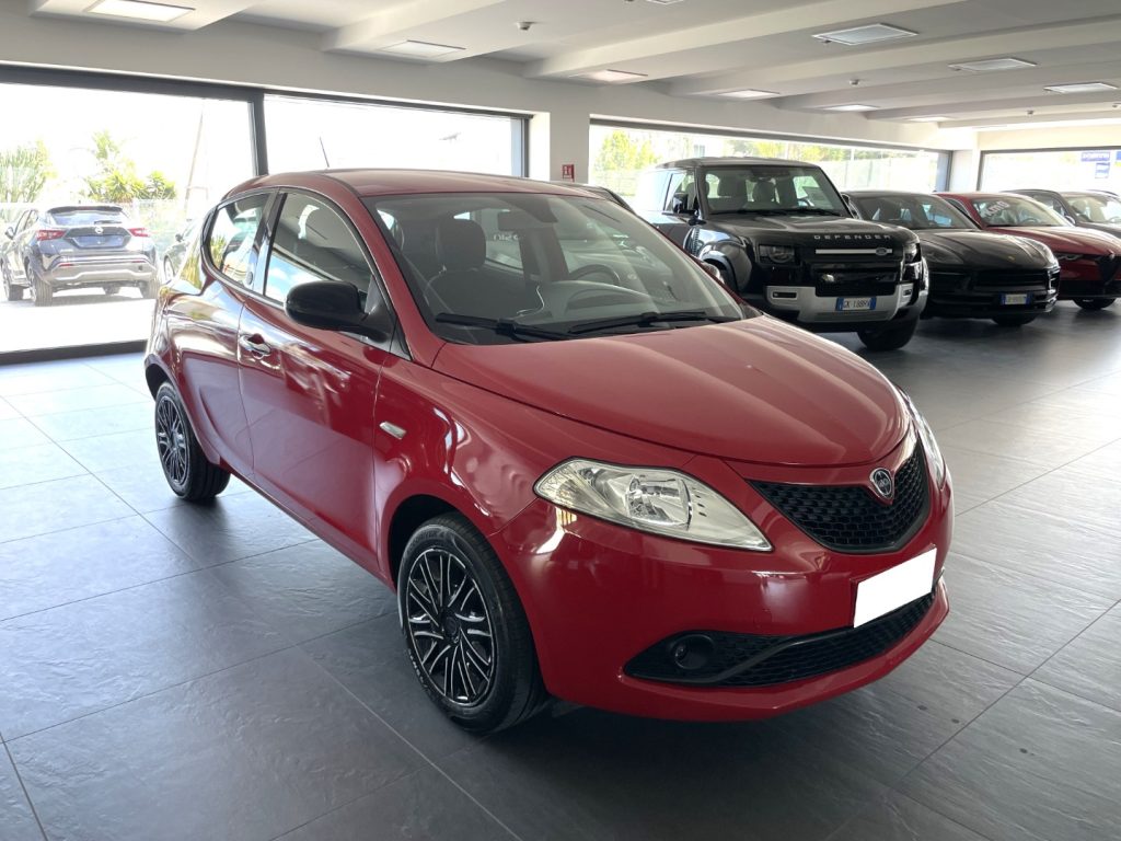 LANCIA Ypsilon 1.0 Hybrid 69 CV Gold