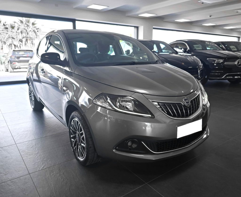 LANCIA Ypsilon 1.0 Hybrid 70 CV Platino