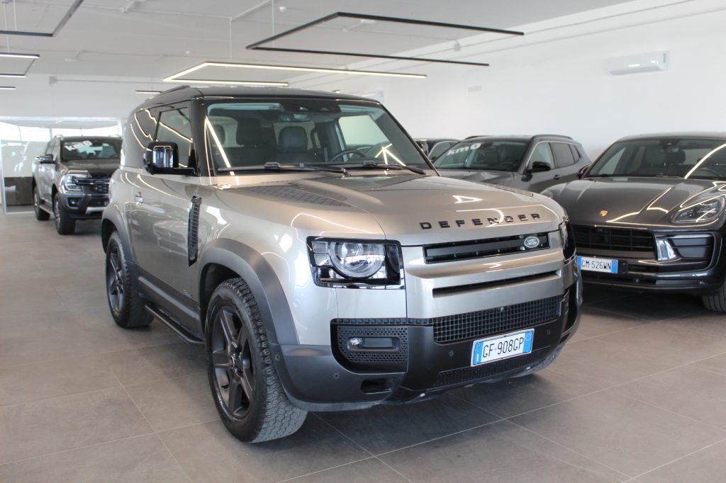 LAND ROVER Defender 90 3.0D I6 250 CV AWD X-Dynamic HSE