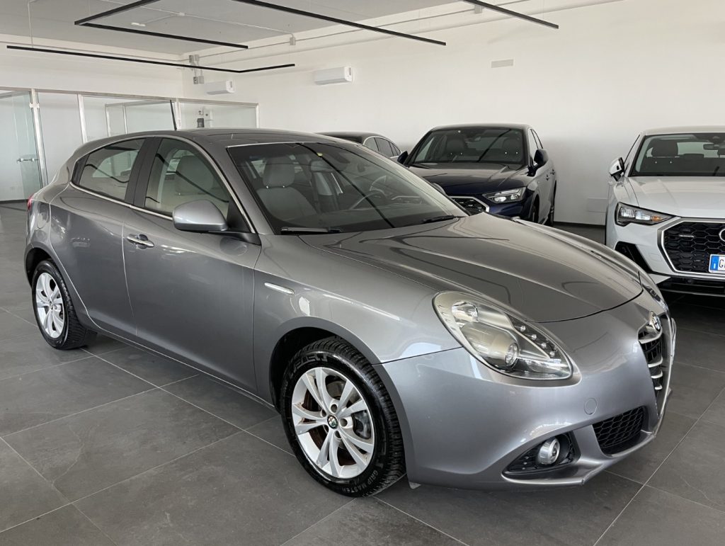 ALFA ROMEO Giulietta 1.6 JTDm 120 CV Distinctive