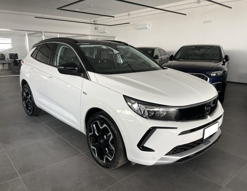 OPEL Grandland 1.5 D 130 CV AT8 Ultimate