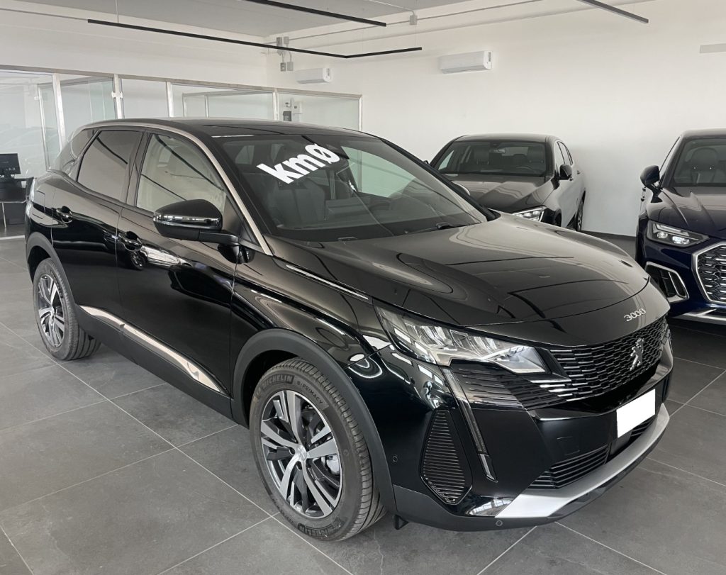 PEUGEOT 3008 1.5 BlueHDi 130 CV EAT8 Allure Pack KM0 MY23
