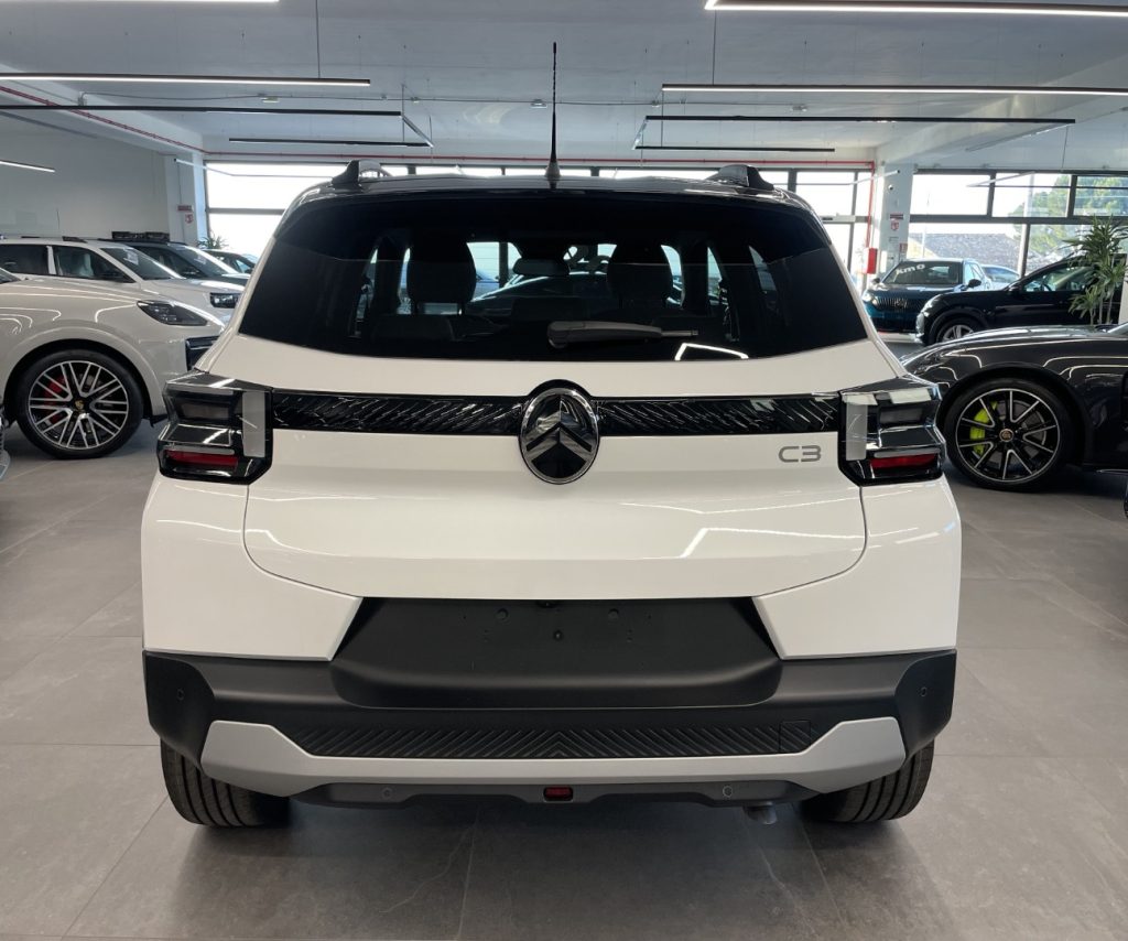 CITROEN C3 1.2 Pure Tech 100 CV MAX KM0 MY26 - immagine 2