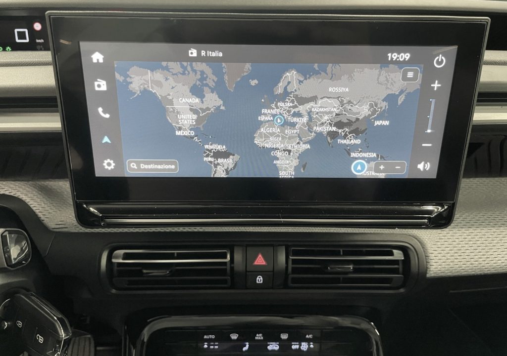 CITROEN C3 1.2 Pure Tech 100 CV MAX KM0 MY26 - immagine 3