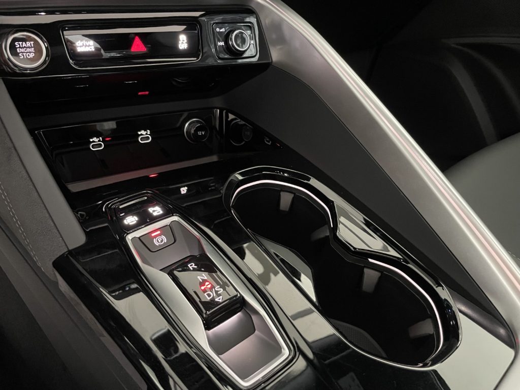 AUDI Q5 SPB 2.0 TDI Quattro Tech Plus SLine Tetto KM0 MY26 - immagine 24