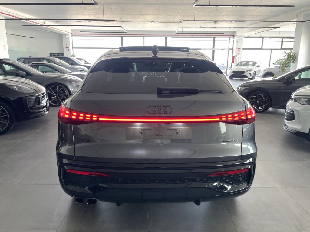 AUDI Q5 SPB 2.0 TDI Quattro Tech Plus SLine Tetto KM0 MY26 - immagine 20