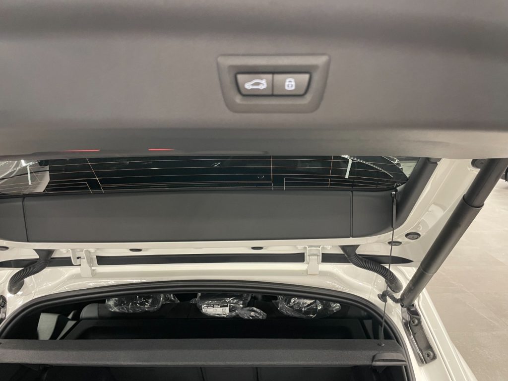 BMW X1 2.0 d S-Drive M-Sport Premium Package KM0 MY26 - immagine 17