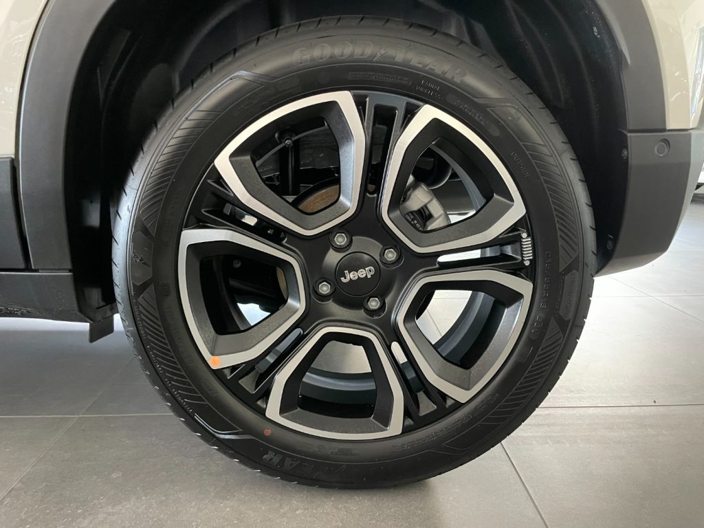 JEEP Avenger 1.2 Summit 110 CV MHEV DCT KM0 MY26 - immagine 14