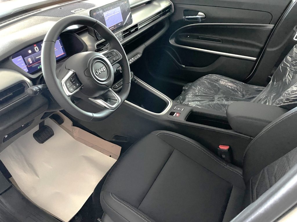 JEEP Avenger 1.2 Summit 110 CV MHEV DCT KM0 MY26 - immagine 17