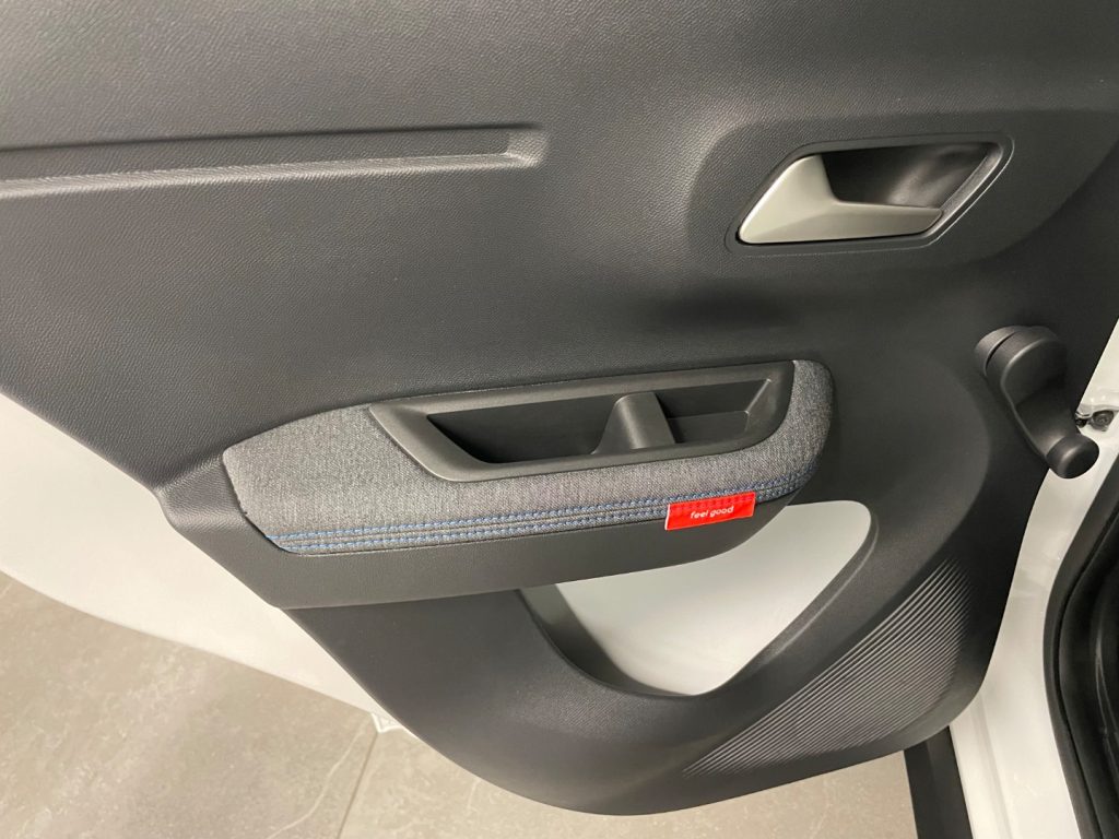 CITROEN C3 1.2 Hybrid 110 CV e-DCS6 PLUS KM0 MY26 - immagine 17