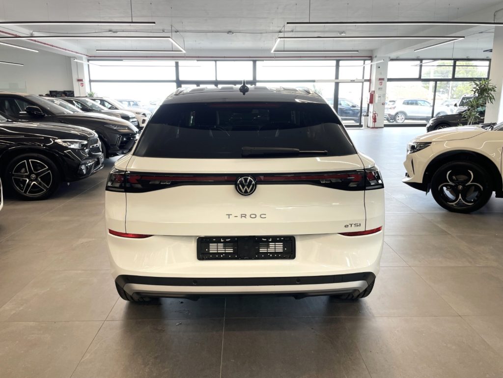 VOLKSWAGEN T-Roc 1.5 eTSI ACT 115 CV DSG Style KM0 MY26 - immagine 16