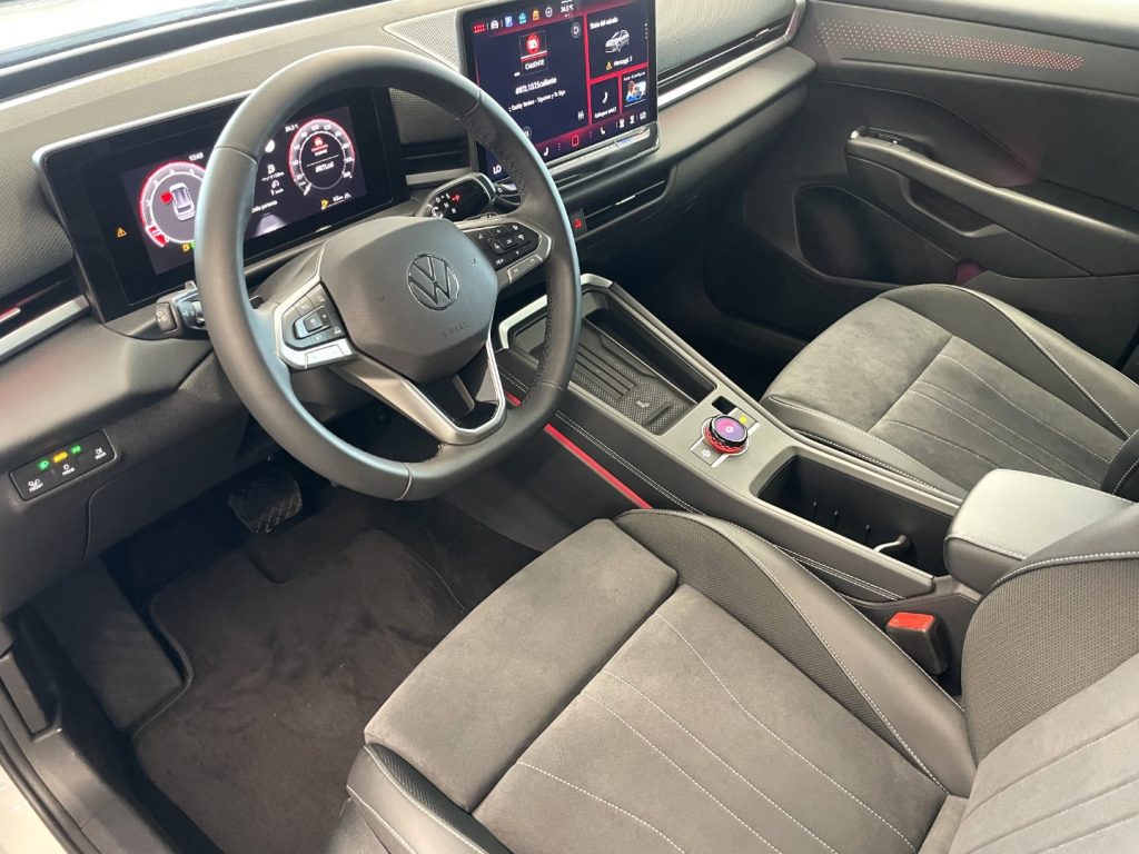 VOLKSWAGEN T-Roc 1.5 eTSI ACT 115 CV DSG Style KM0 MY26 - immagine 12