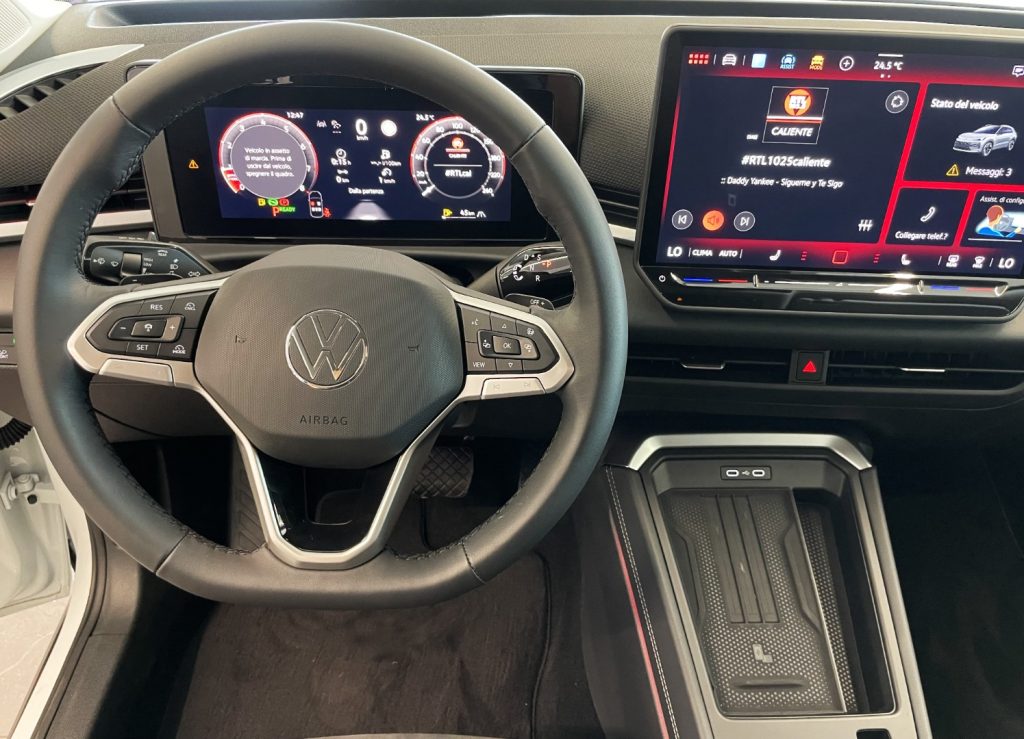 VOLKSWAGEN T-Roc 1.5 eTSI ACT 115 CV DSG Style KM0 MY26 - immagine 22