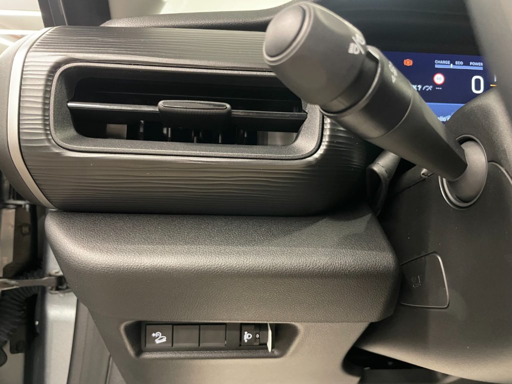 JEEP Avenger 1.2 Longitude 110 CV MHEV DCT KM0 MY26 - immagine 25