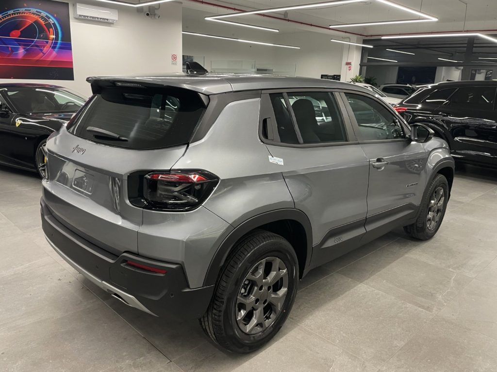 JEEP Avenger 1.2 Longitude 100 CV KM0 MY27 - immagine 3