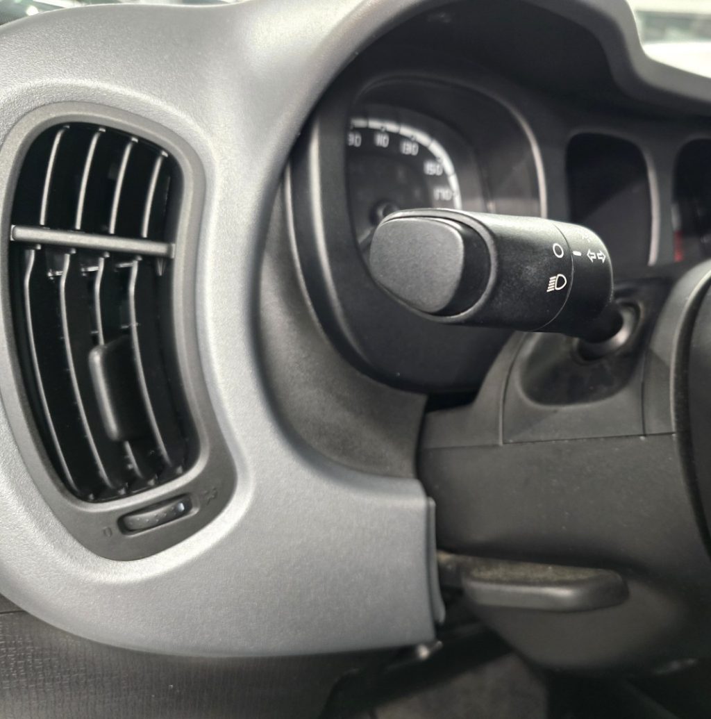FIAT Panda 1.0 FireFly Hybrid - immagine 3
