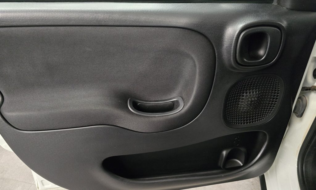 FIAT Panda 1.0 FireFly Hybrid - immagine 11