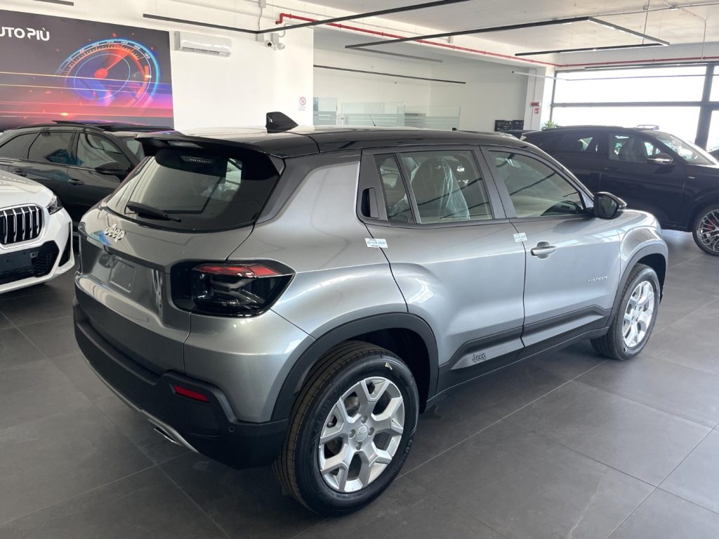 JEEP Avenger 1.2 Altitude 110 CV MHEV DCT KM0 MY26 - immagine 4