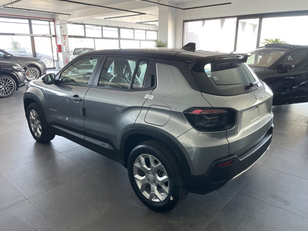 JEEP Avenger 1.2 Altitude 110 CV MHEV DCT KM0 MY26 - immagine 7