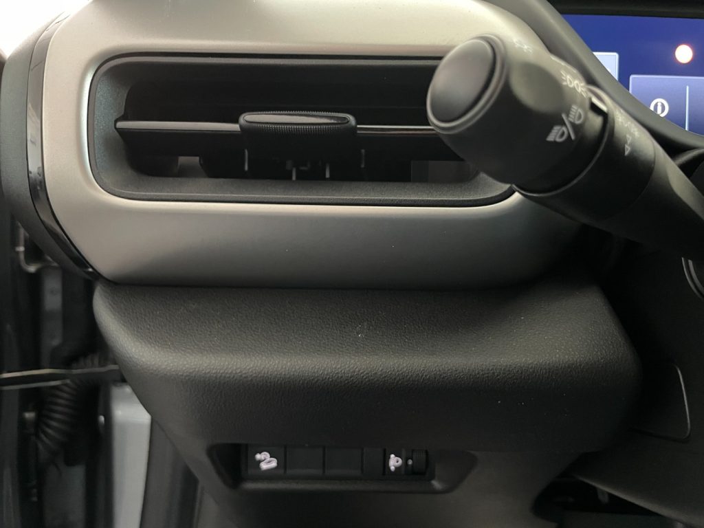 JEEP Avenger 1.2 Altitude 110 CV MHEV DCT KM0 MY26 - immagine 19