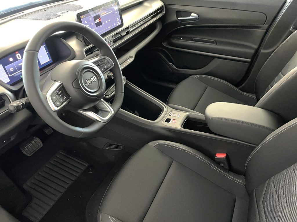 JEEP Avenger 1.2 Altitude 110 CV MHEV DCT KM0 MY26 - immagine 6