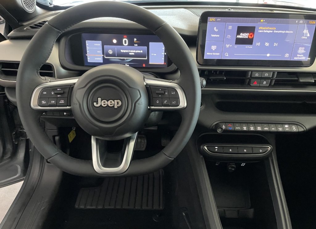 JEEP Avenger 1.2 Altitude 110 CV MHEV DCT KM0 MY26 - immagine 8