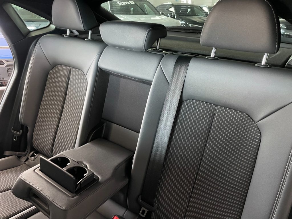 AUDI Q3 SPB 2.0 TDI 150 CV S-Tronic S-Line - immagine 8
