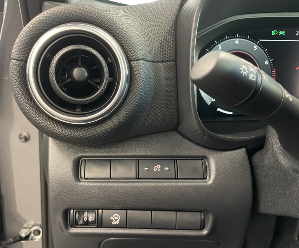 NISSAN Juke 1.0 DIG-T 114 CV N-Connecta - immagine 10